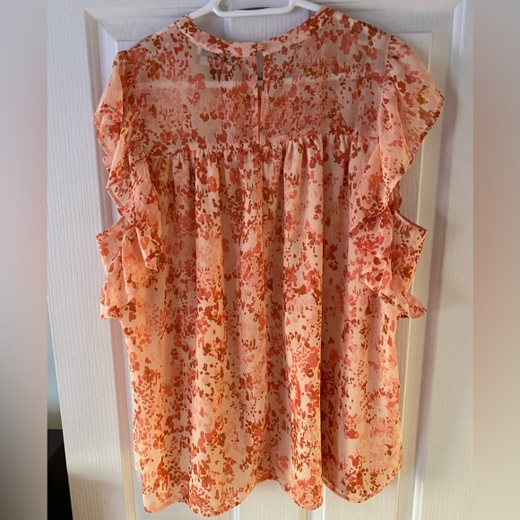 Ruffle sleeved blouse - Picture 2 of 4